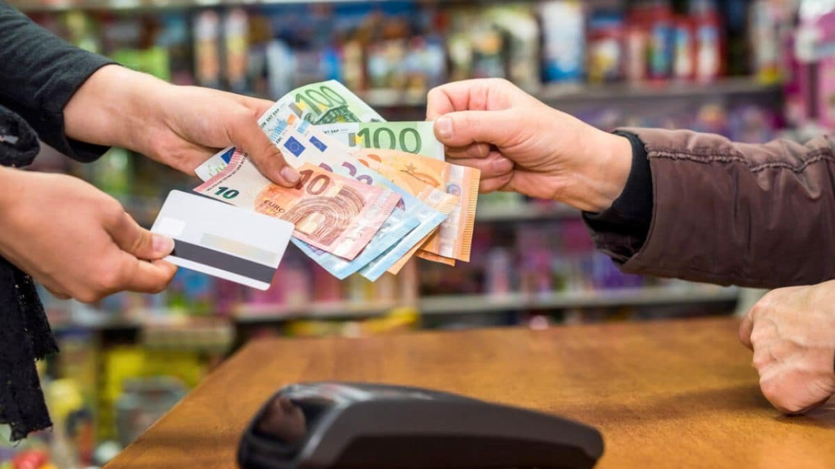 paiements en espèces le sénat rejette un montant inédit, voici ce qui change