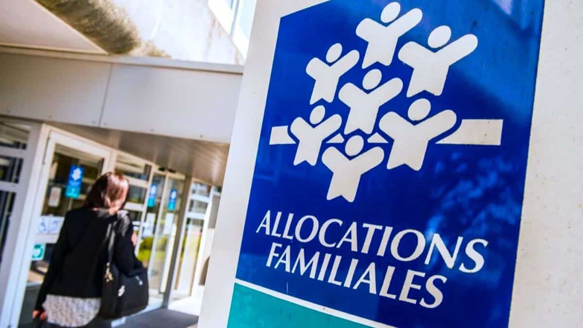 caf et 1200 euros