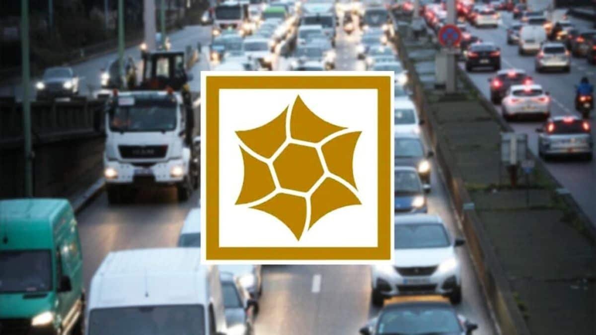 ce mystérieux panneau jaune intrigue la france entière voici enfin sa vraie signification