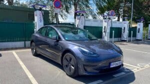 avant j'étais fier et maintenant je la cache exaspérés par elon musk, ils revendent leur tesla sur leboncoin