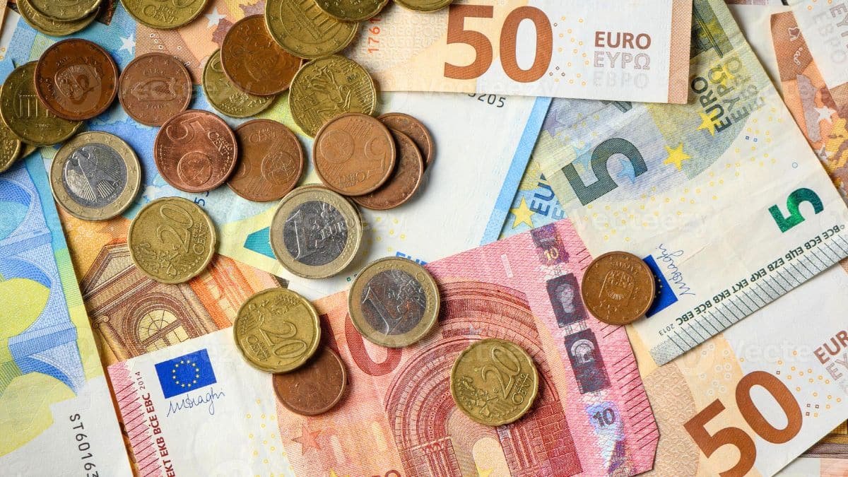 c'est confirmé les banques vont limiter les comptes courants à 3.000€ à partir de cette date annoncée