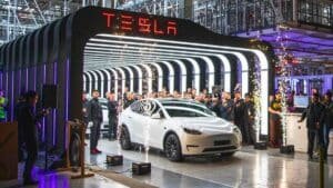pourquoi tesla a été exclu d’un salon automobile majeur les vraies raisons derrière ce scandale discret