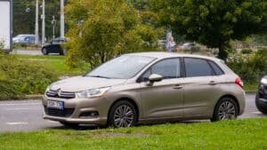 stellantis après la panne de sa voiture, elle découvre l'inimaginable, je veux juste sortir ma famille de tout ça