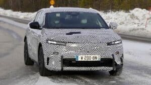 une mystérieuse mégane e tech aperçue sur les routes renault cache un projet ambitieux qui pourrait tout changer