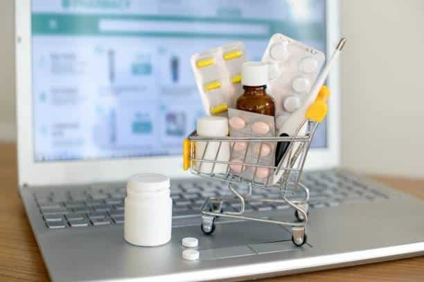 achat en ligne de médicaments traçabilité conformité